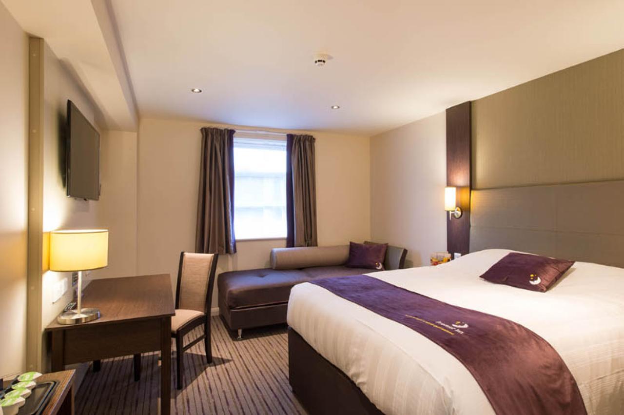 Premier Tottenham Hale Hotel 3*
